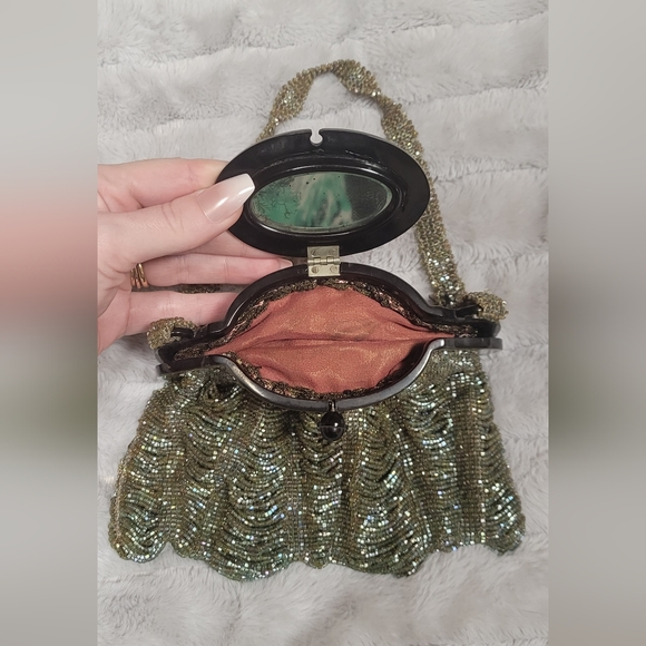 Rare Vintage 1920s Flapper Purse with Bakelite Opening. - Picture 6 of 9